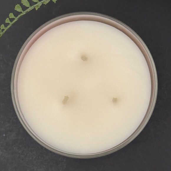 BBW Fresh Cut Lilacs Bath & Body Works 3 Wick Candle - Picture 7 of 10